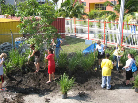 04 26 08 Bellsouth volunteers planting on p & L bed